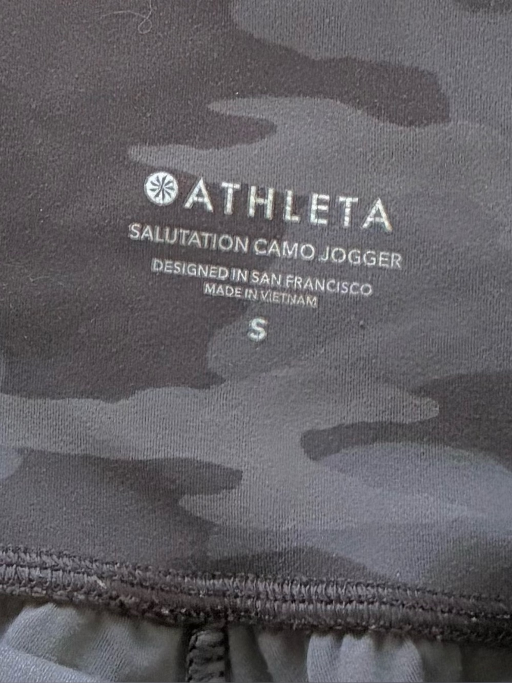 Athleta Salutation Camo Joggers Black & Gray - Picture 4 of 4
